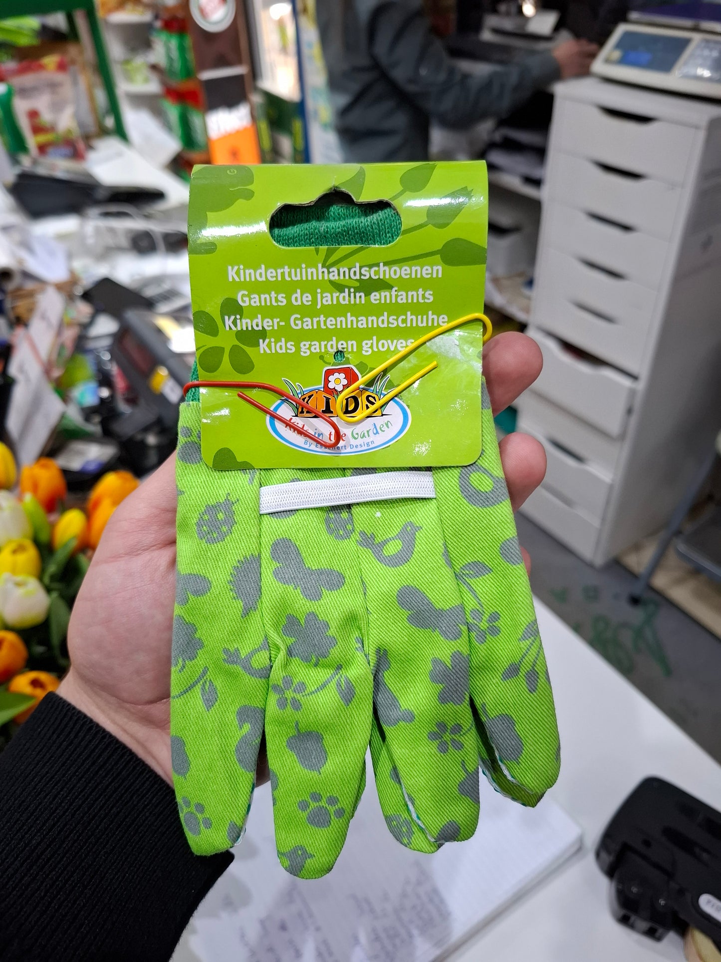 Kiskertész kesztyű