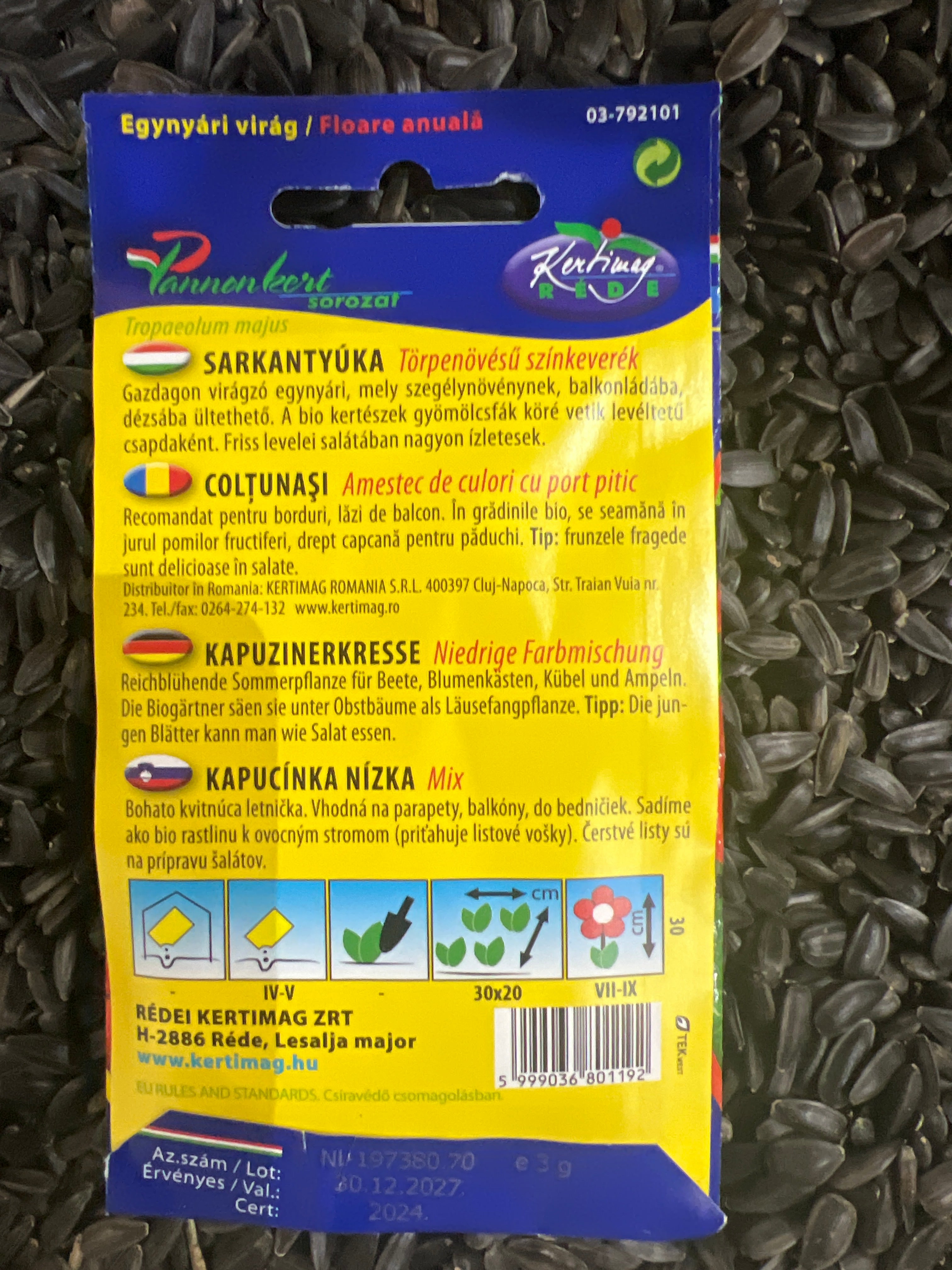 Sarkantyúka törpenövésű szín keverék