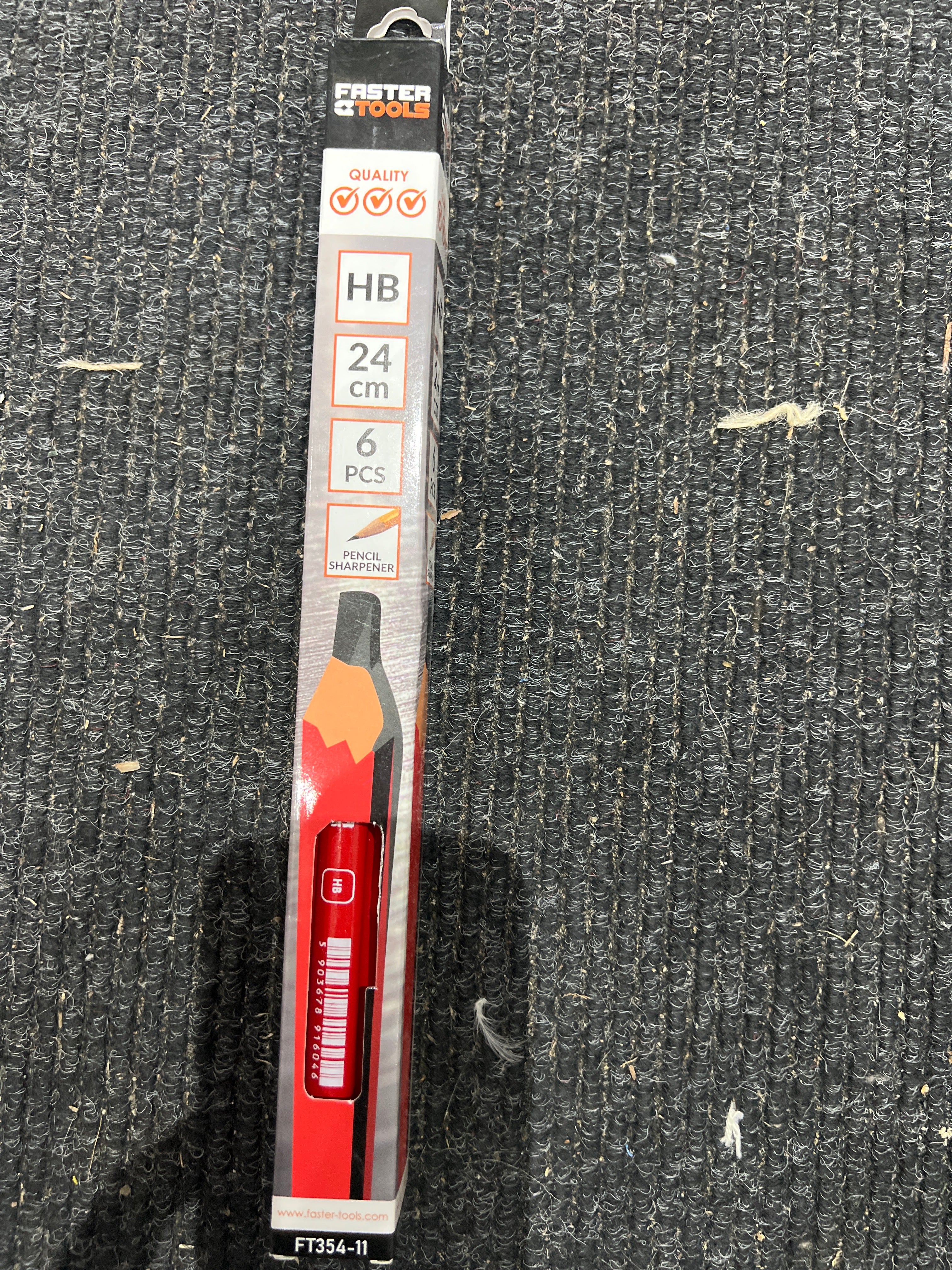 Ácsceruza faragóval 6 db-os