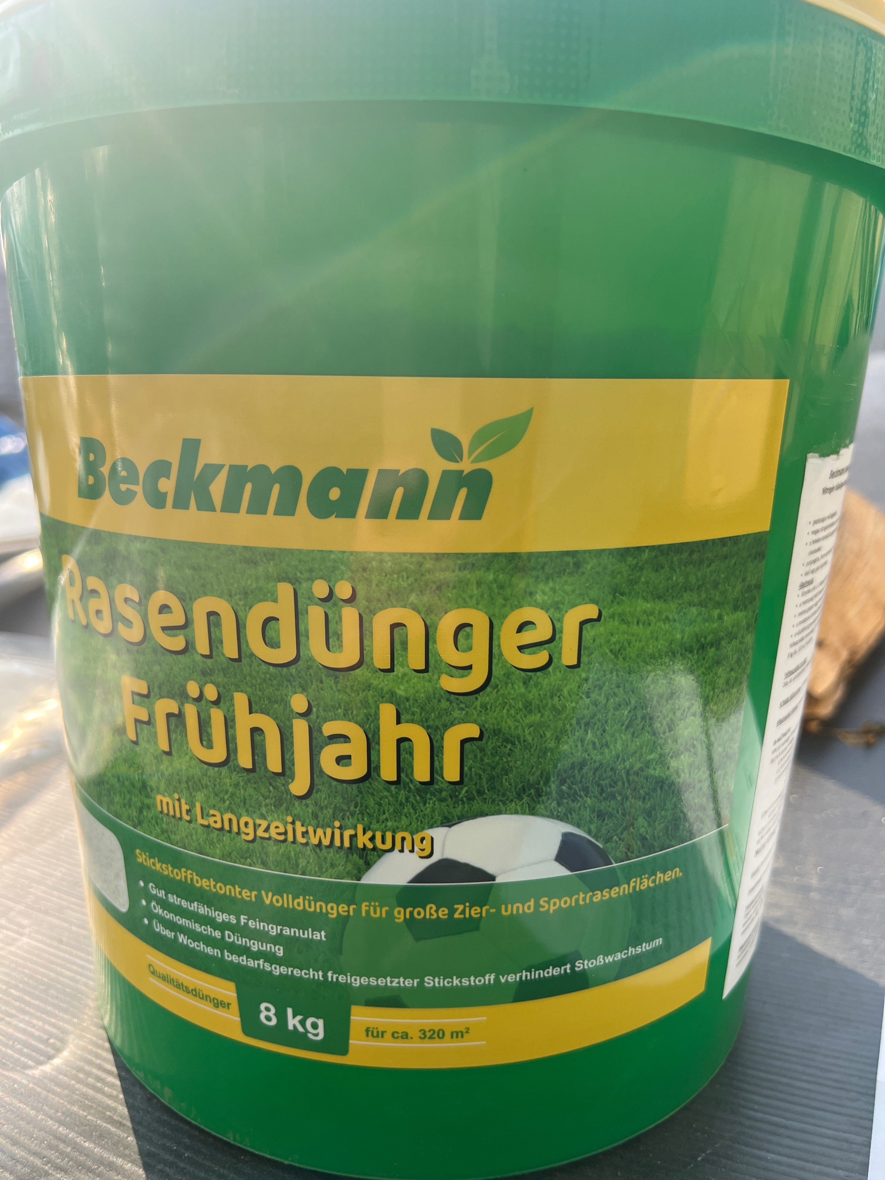 Gyeptrágya tavaszi hosszú hatású 8 kg Beckmann