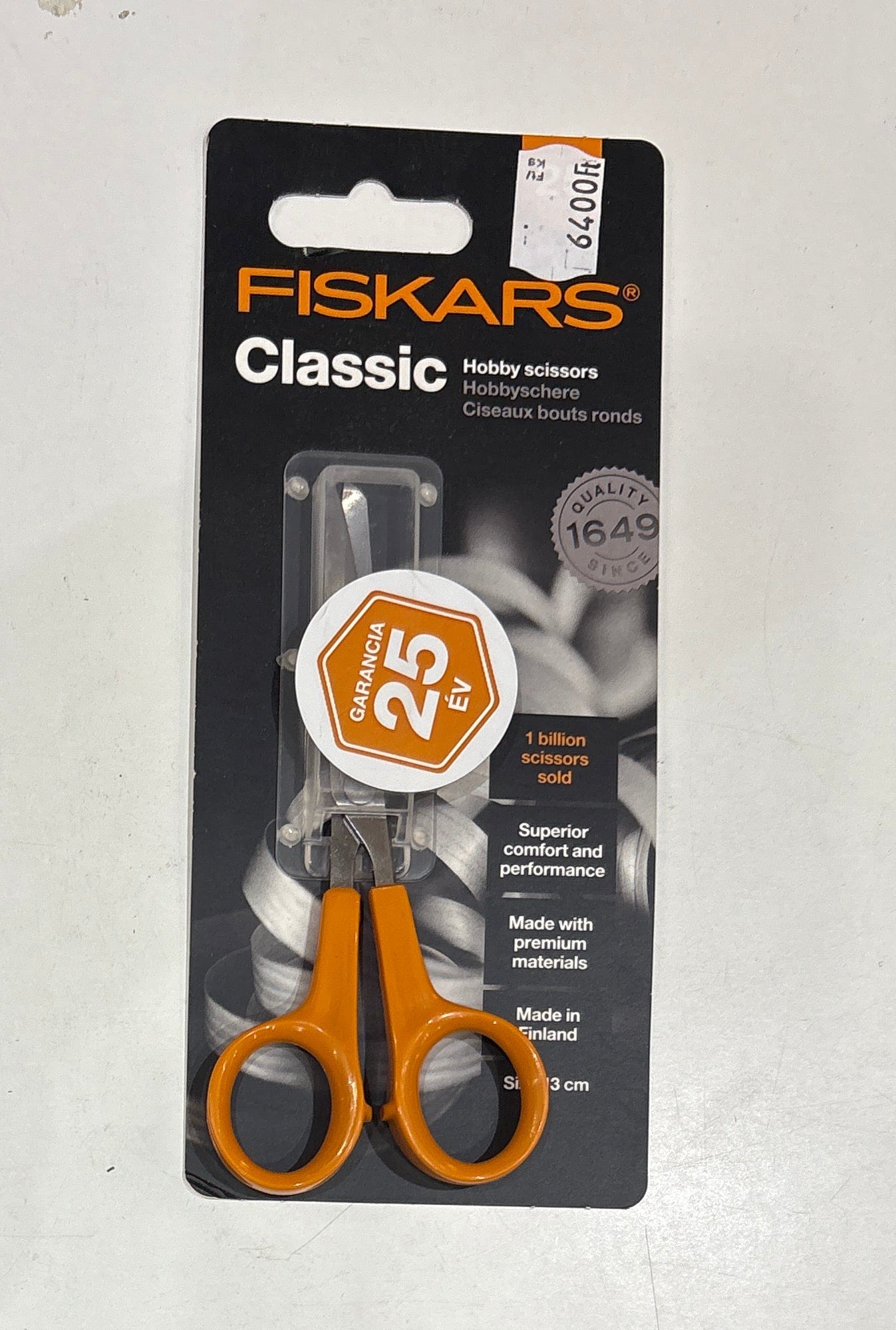 Fiskars Classic hobbi olló 25 év garanciával