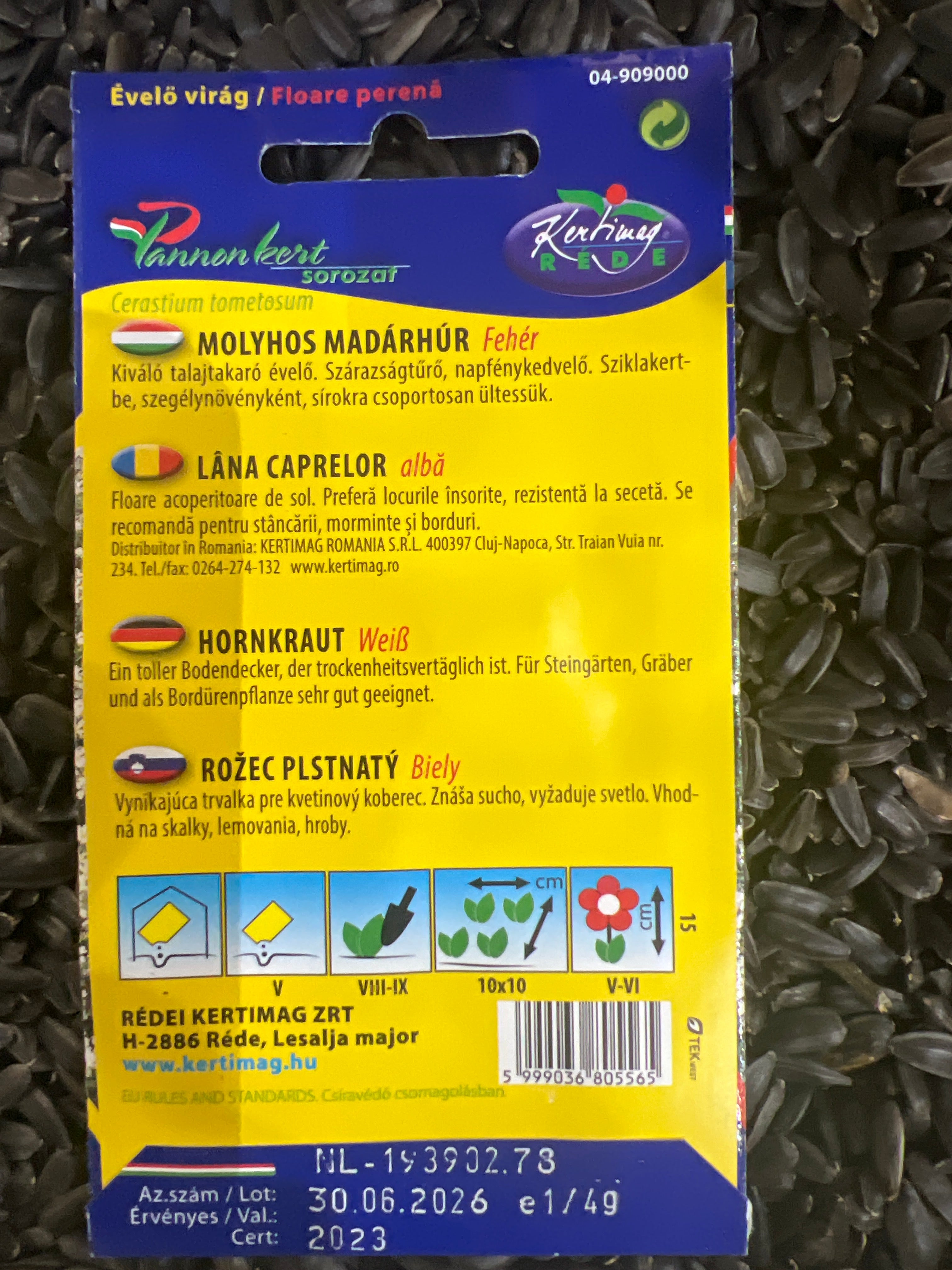Madárhúr molyhos fehér