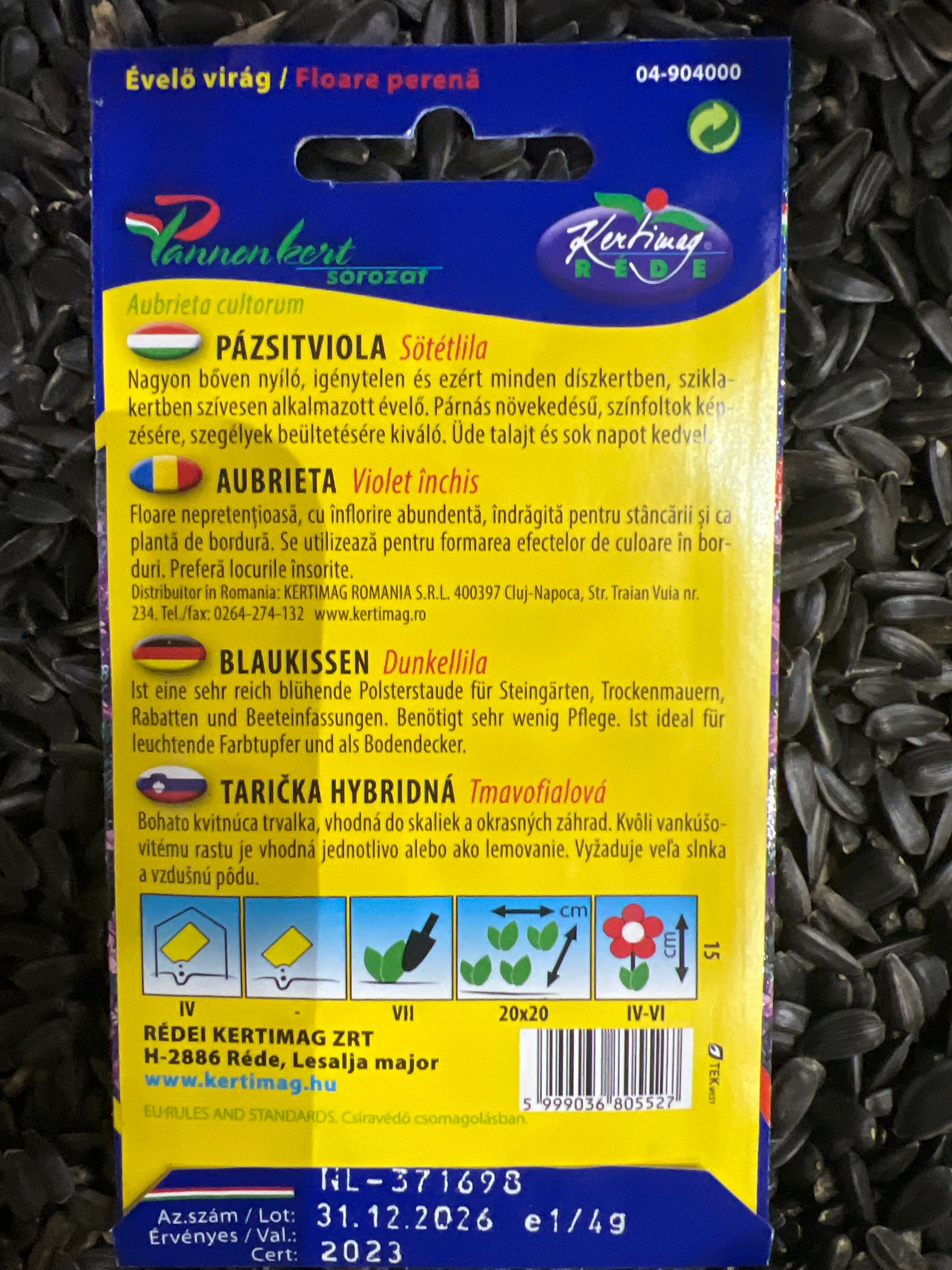 Pázsitviola sötétlila