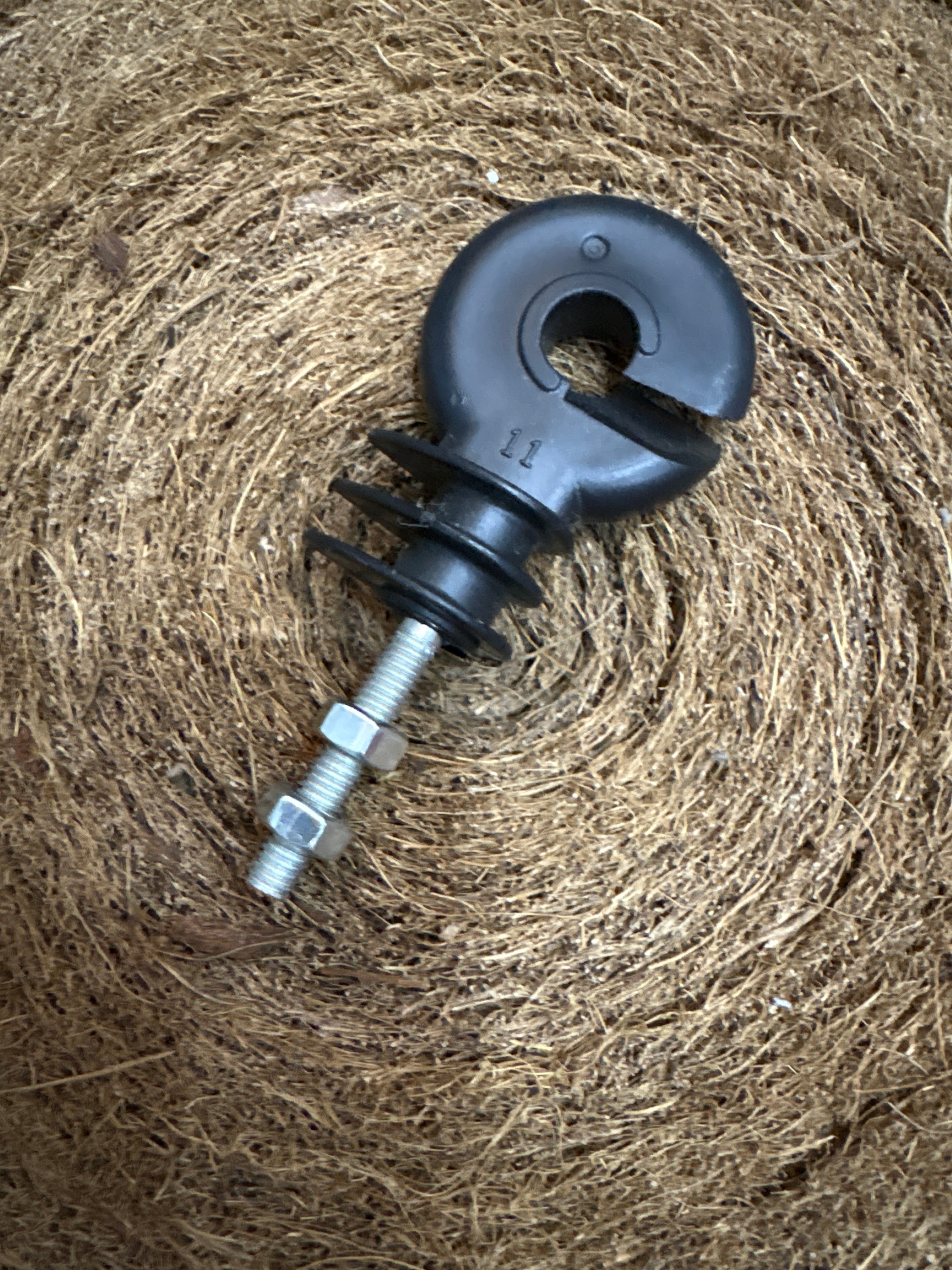 Villanypásztor metrikus körszigetelő M6/35 mm, max 10 mm szalag, 25 db 44324