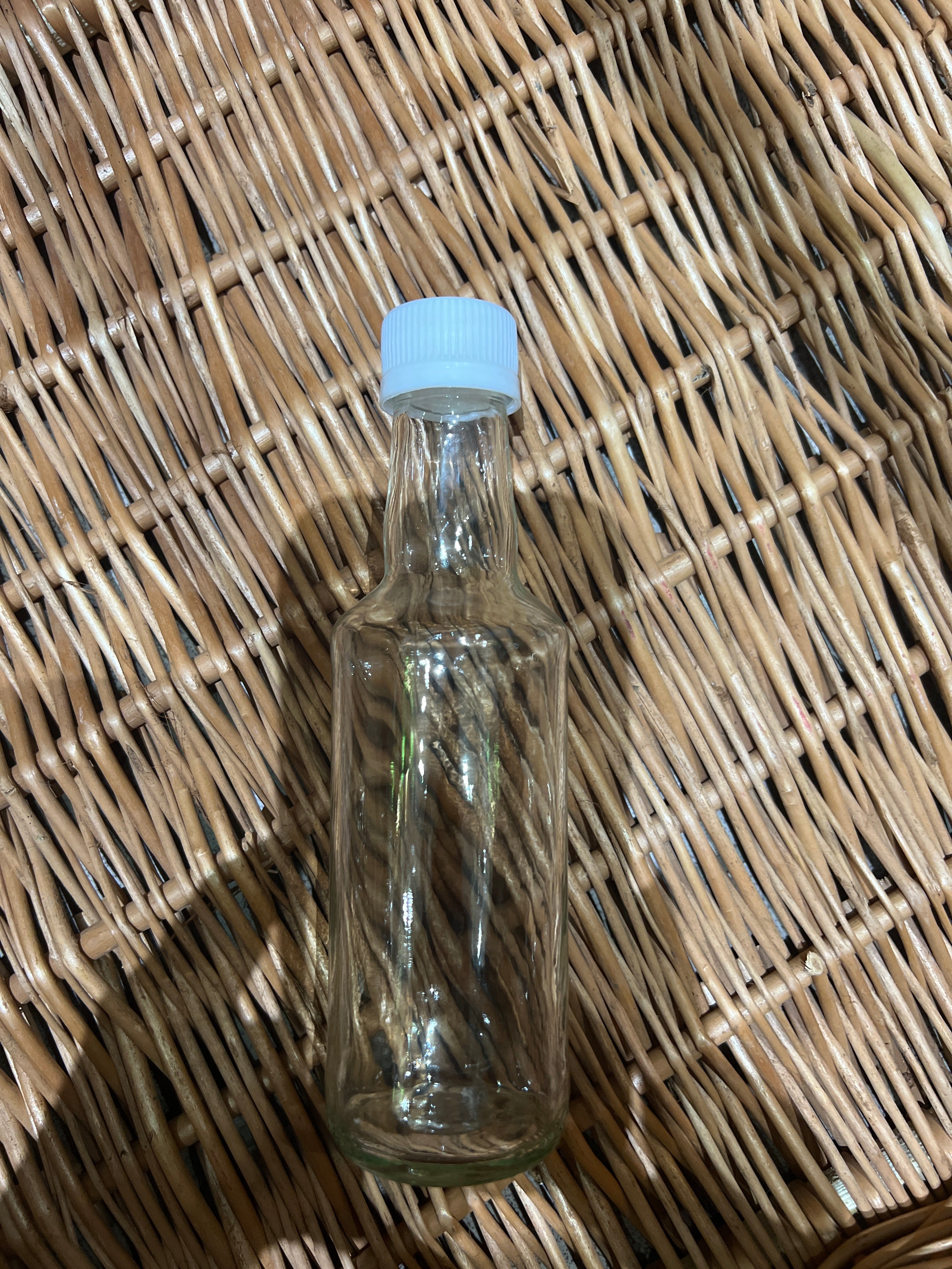 Üvegpalack műanyag csavar zárral (likőrös) 0,2 l