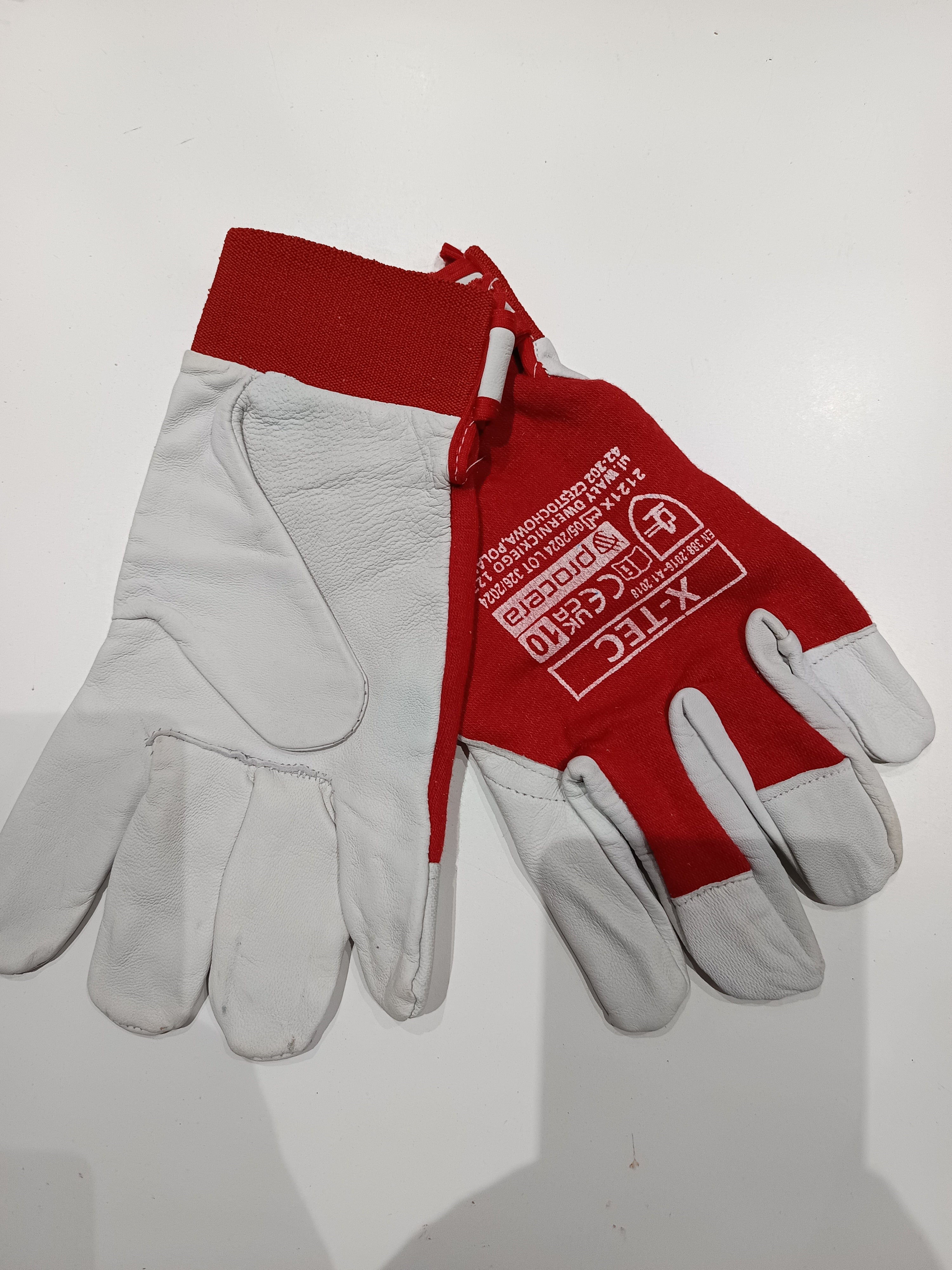 Kesztyű X-tec 10-es