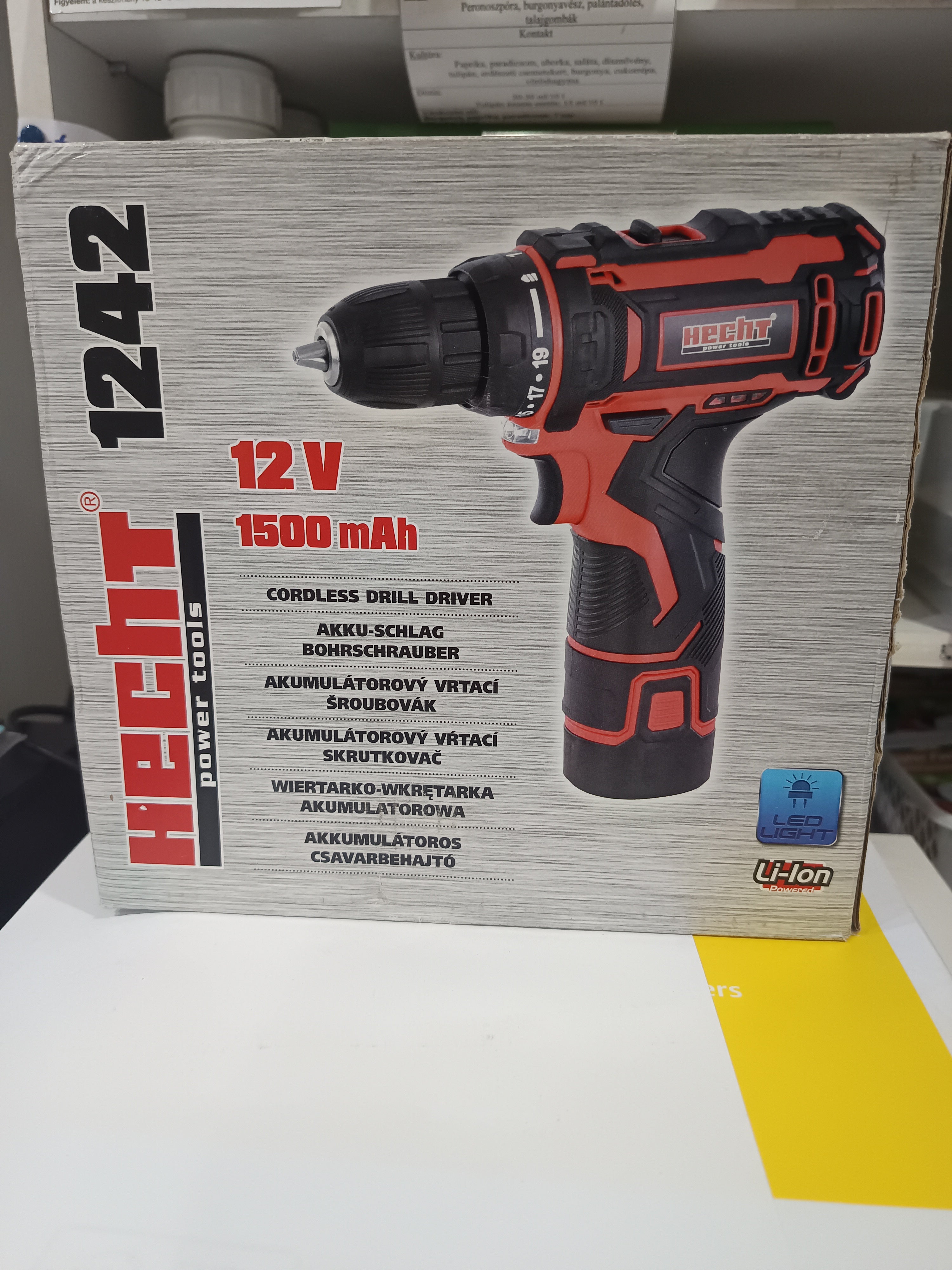 Hecht akkumulátoros csavarbehajtó 12V 1500 mAh