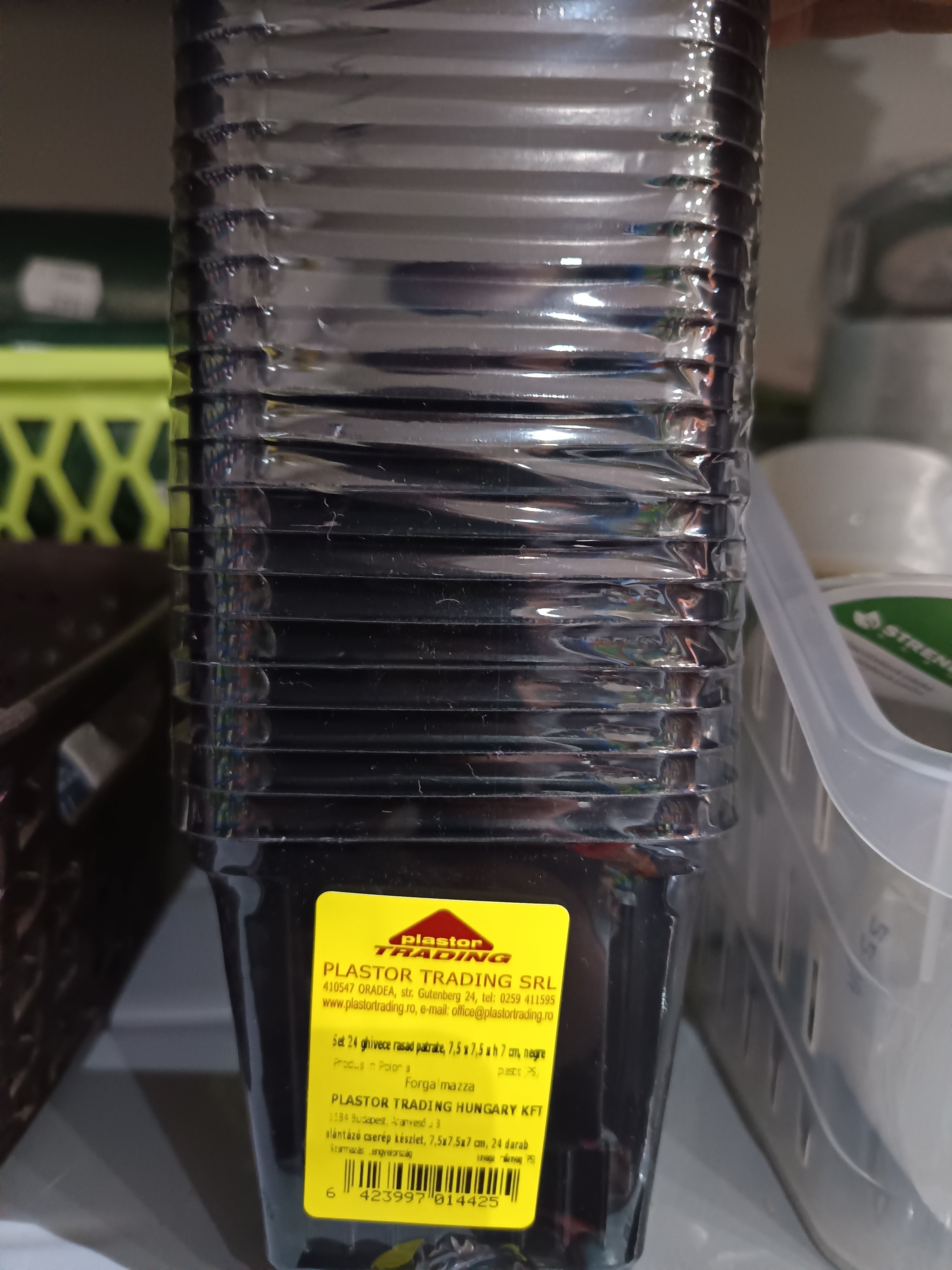 Cserép műanyag ,5x7,5 24db