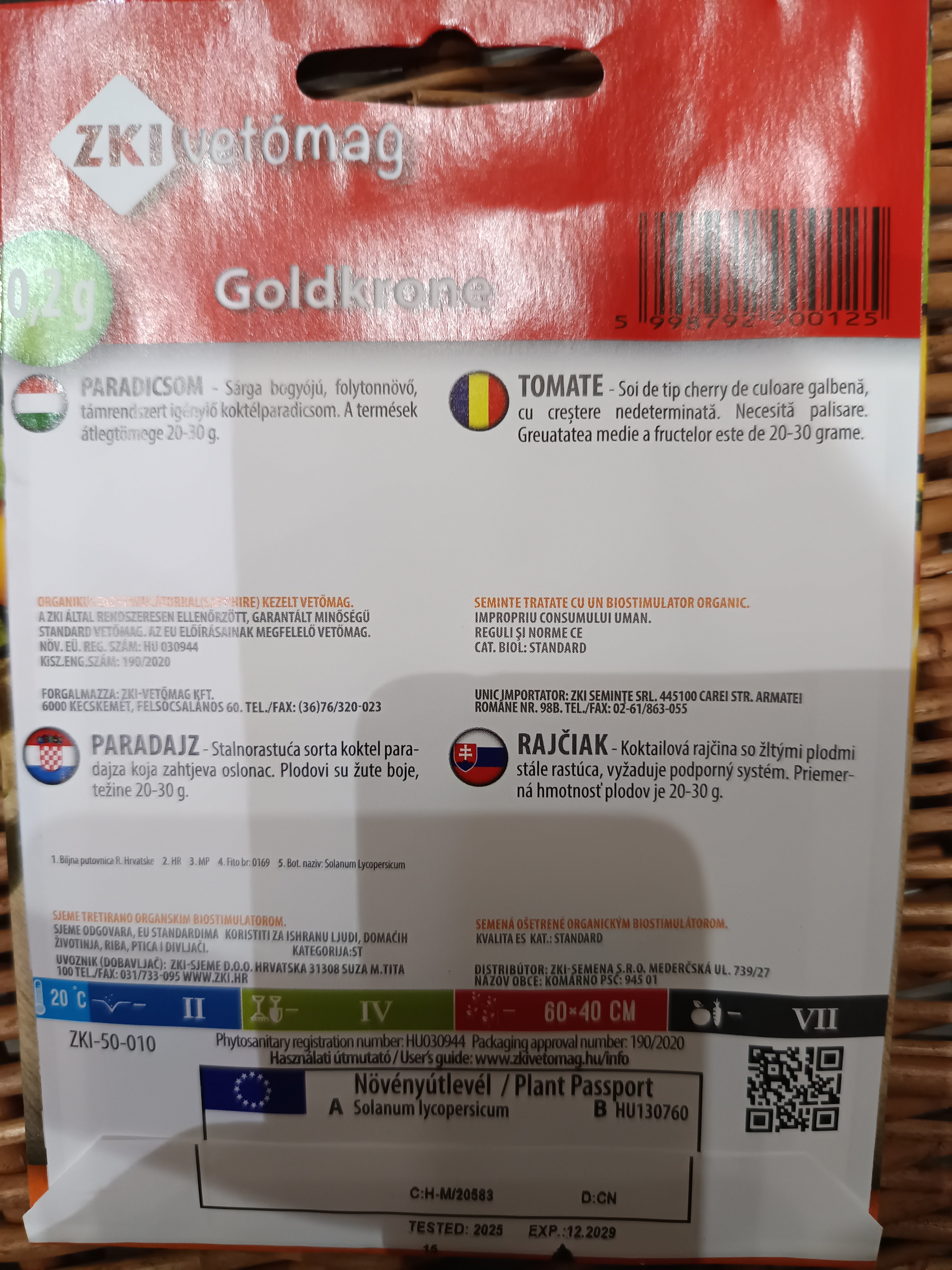 Koktélparadicsom sárga folyton növő