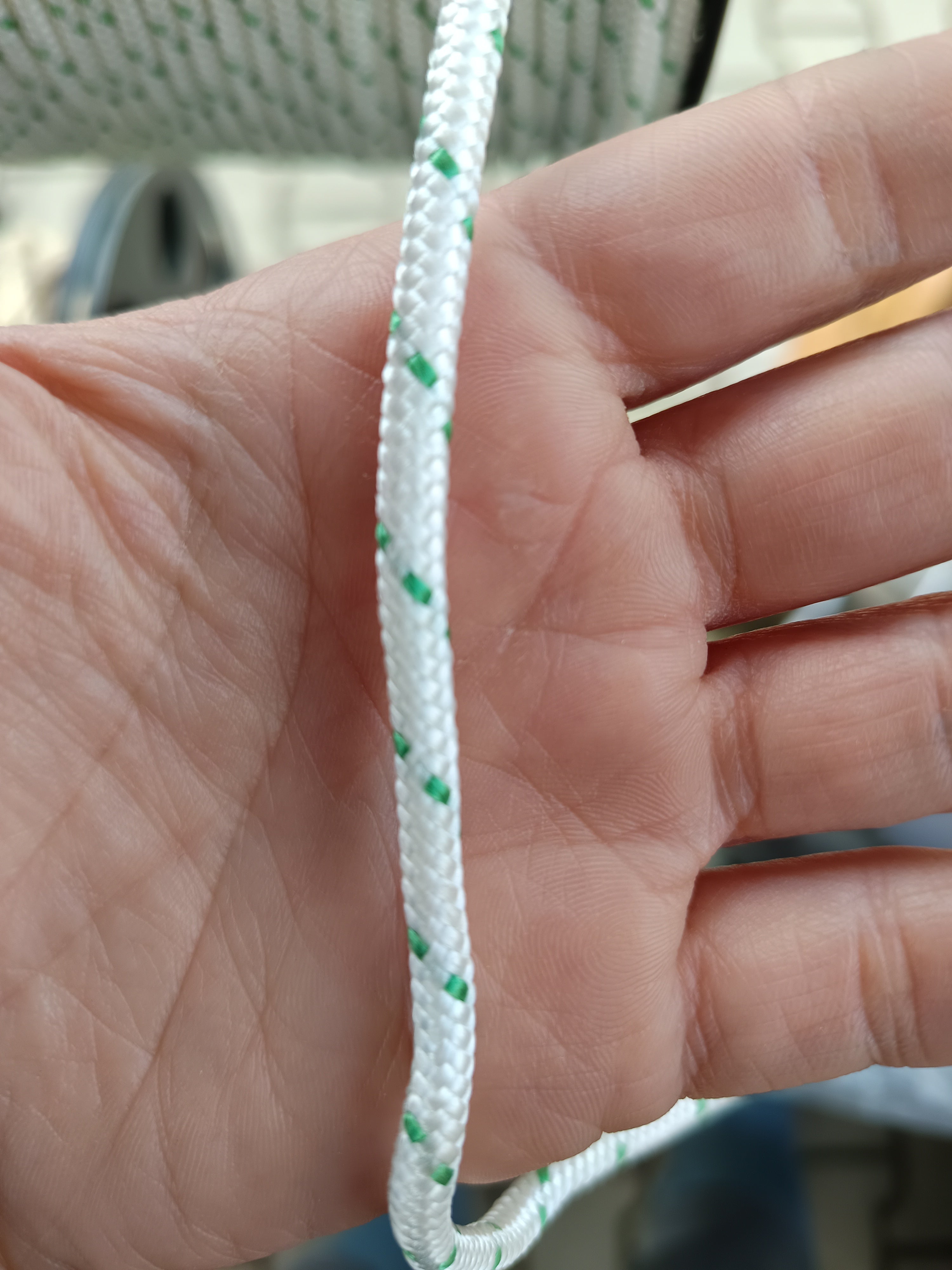 Berántó zsinór 4mm zöld-fehér Galco 1m